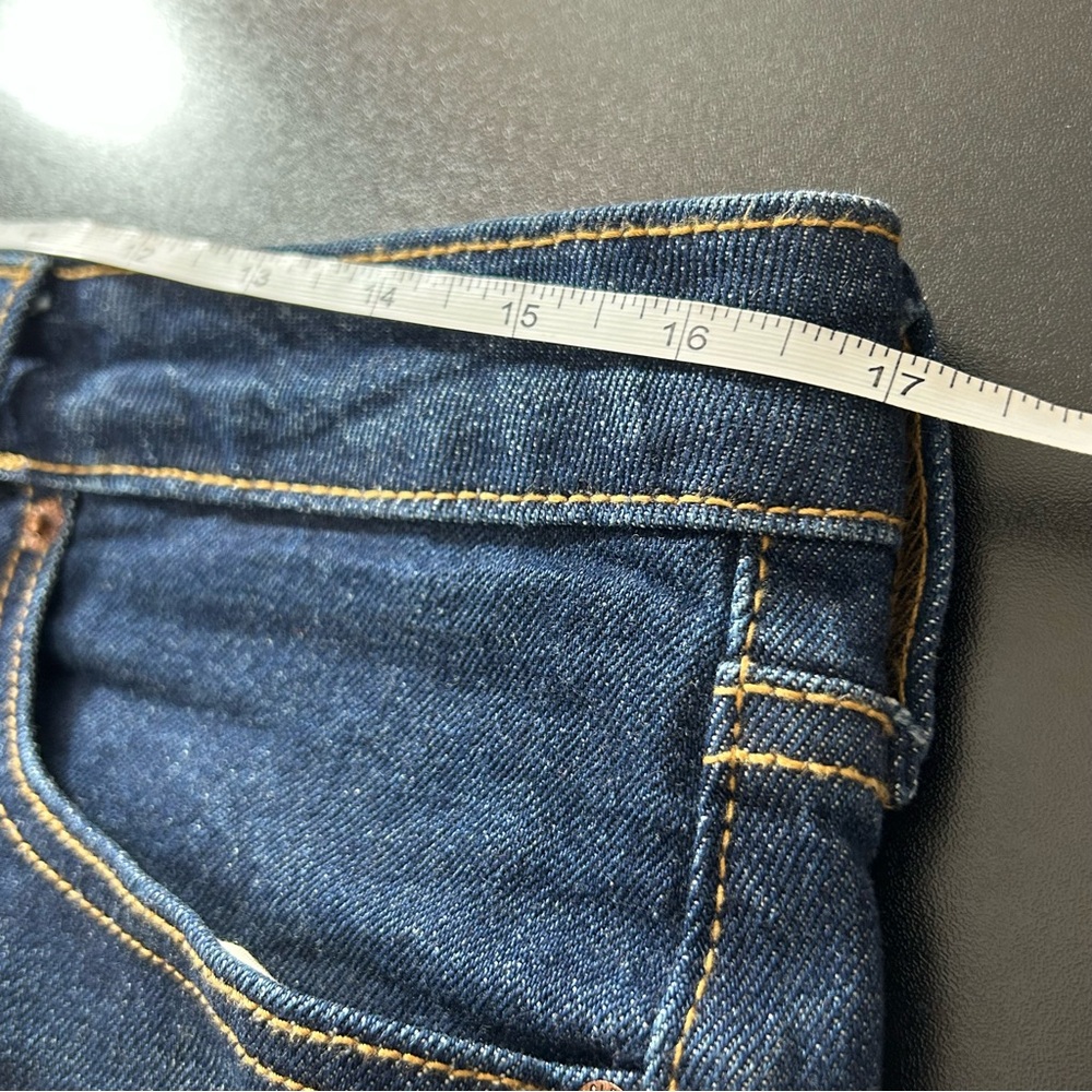 Old Navy Women's High Rise O.G. Loose Relaxed Fit Blue Jeans Denim Size 12 - Picture 6 of 7